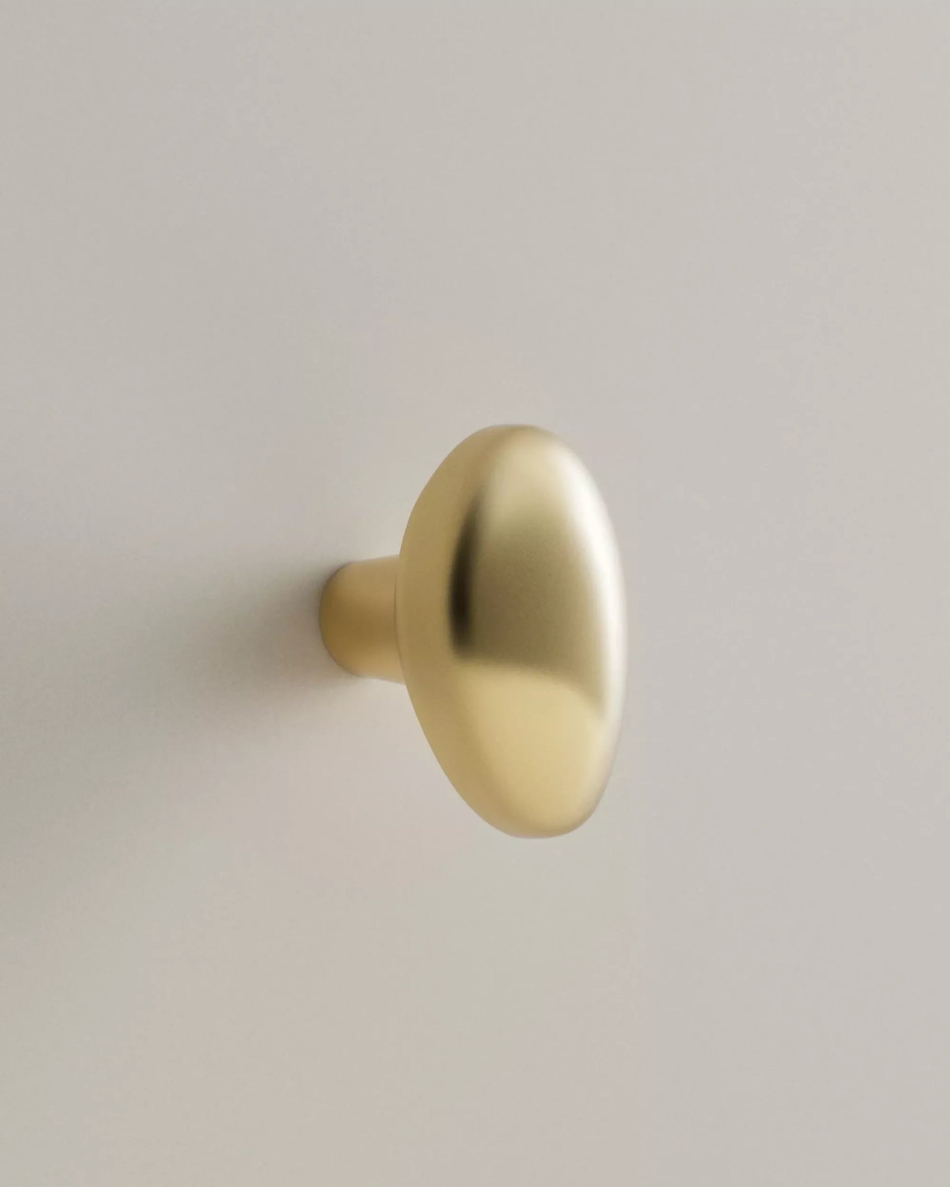 MOMI KNOB/HOOK SHORT BY MAHA ALAVI