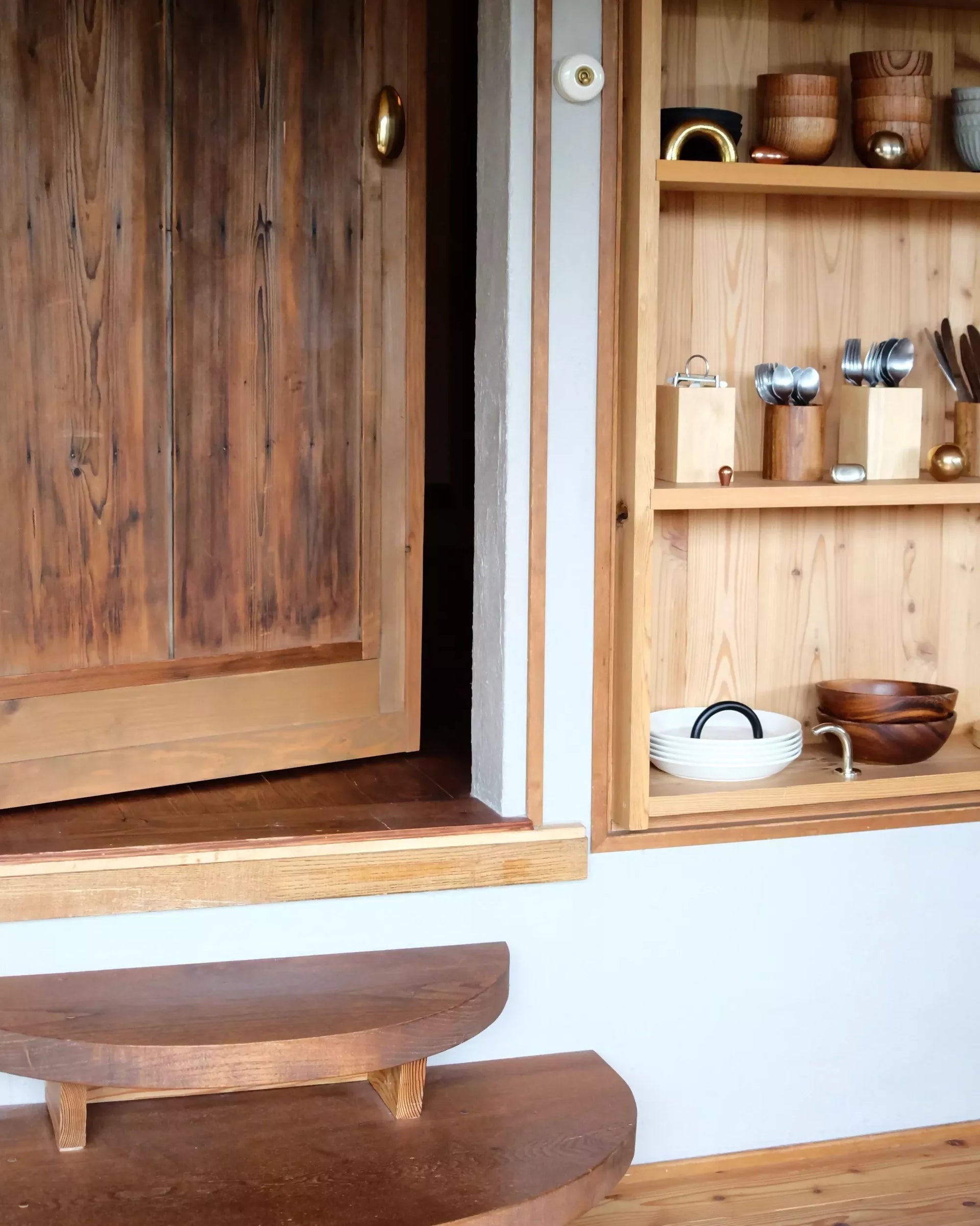 MOMI KNOB/HOOK LONG BY MAHA ALAVI