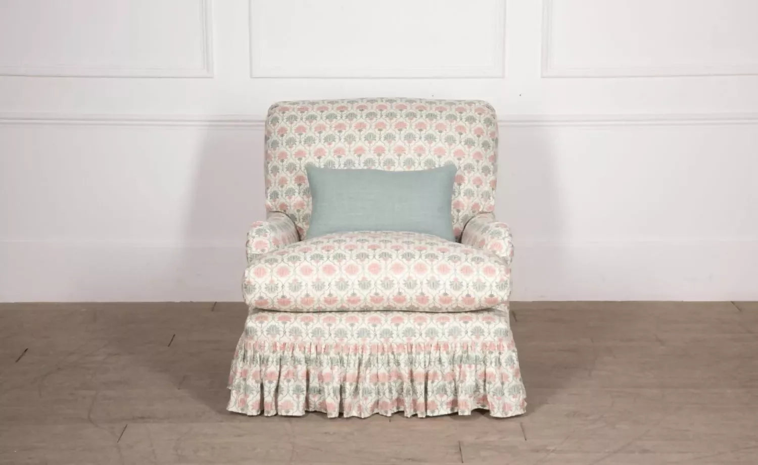 KINGSTON ARMCHAIR | LOOSE COVER RUFFLED SKIRT BY LORFORDS CONTEMPORARY