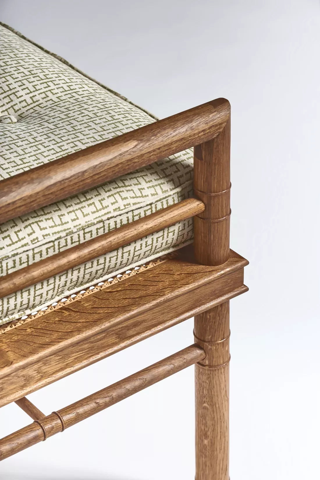 BARRACKS BENCH BY ALBION NORD