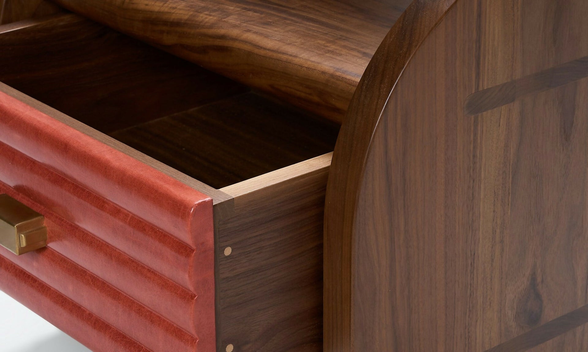 BREA SIDE TABLE BY ORIOR