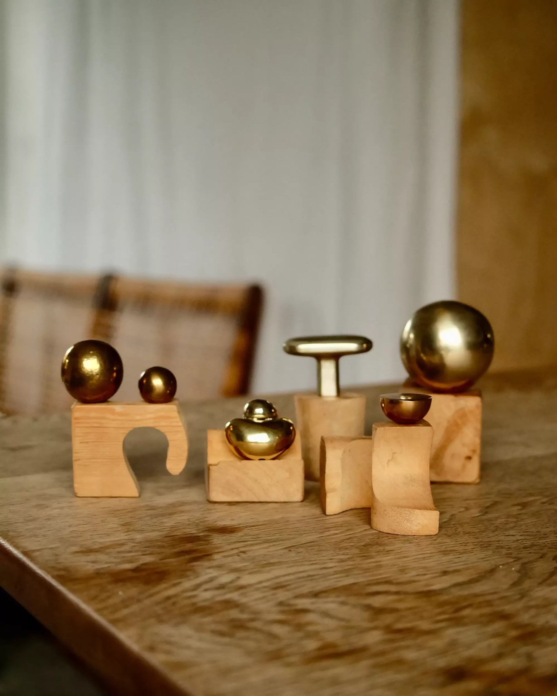 BEAN KNOB BY MAHA ALAVI