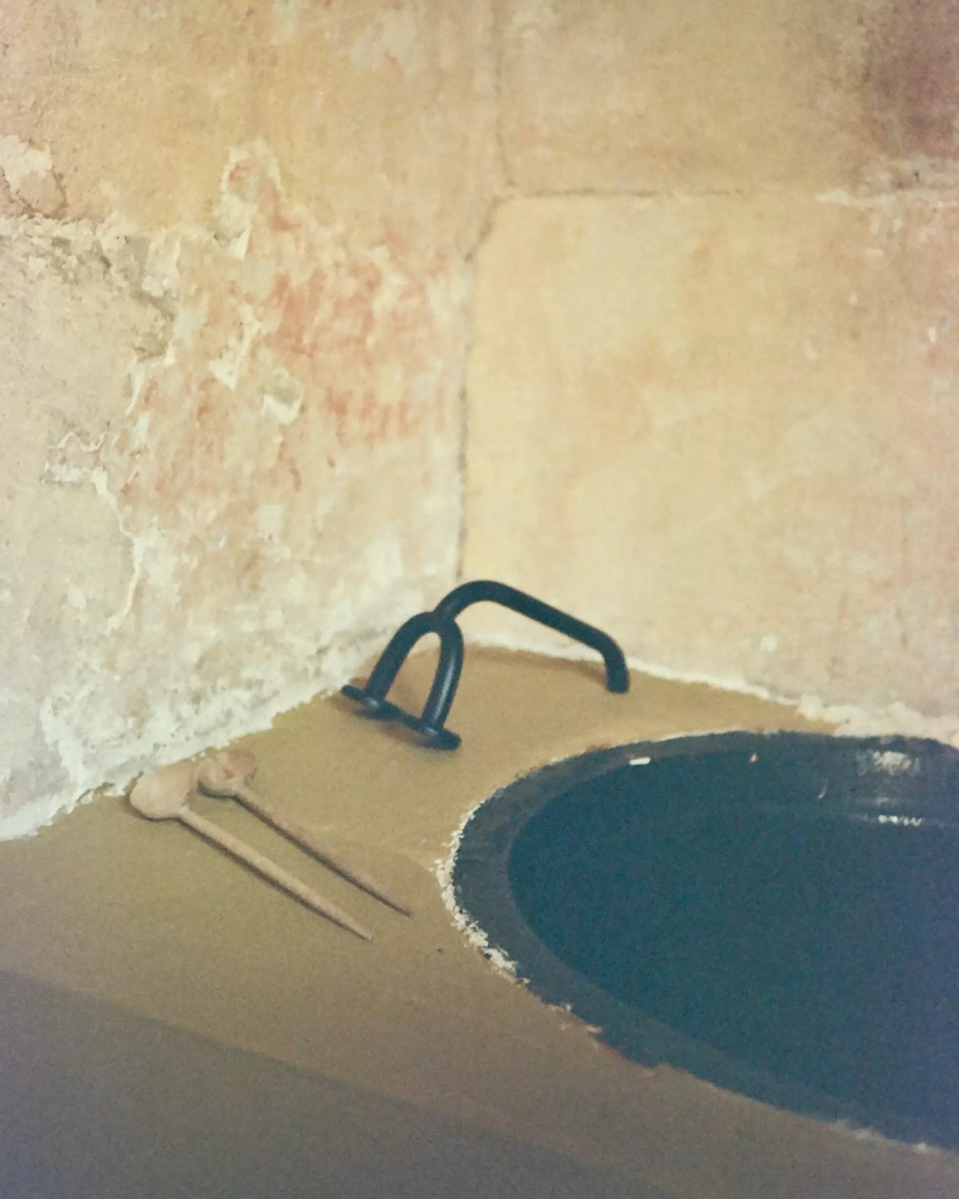 FAUNA ROLL HOLDER BY MAHA ALAVI