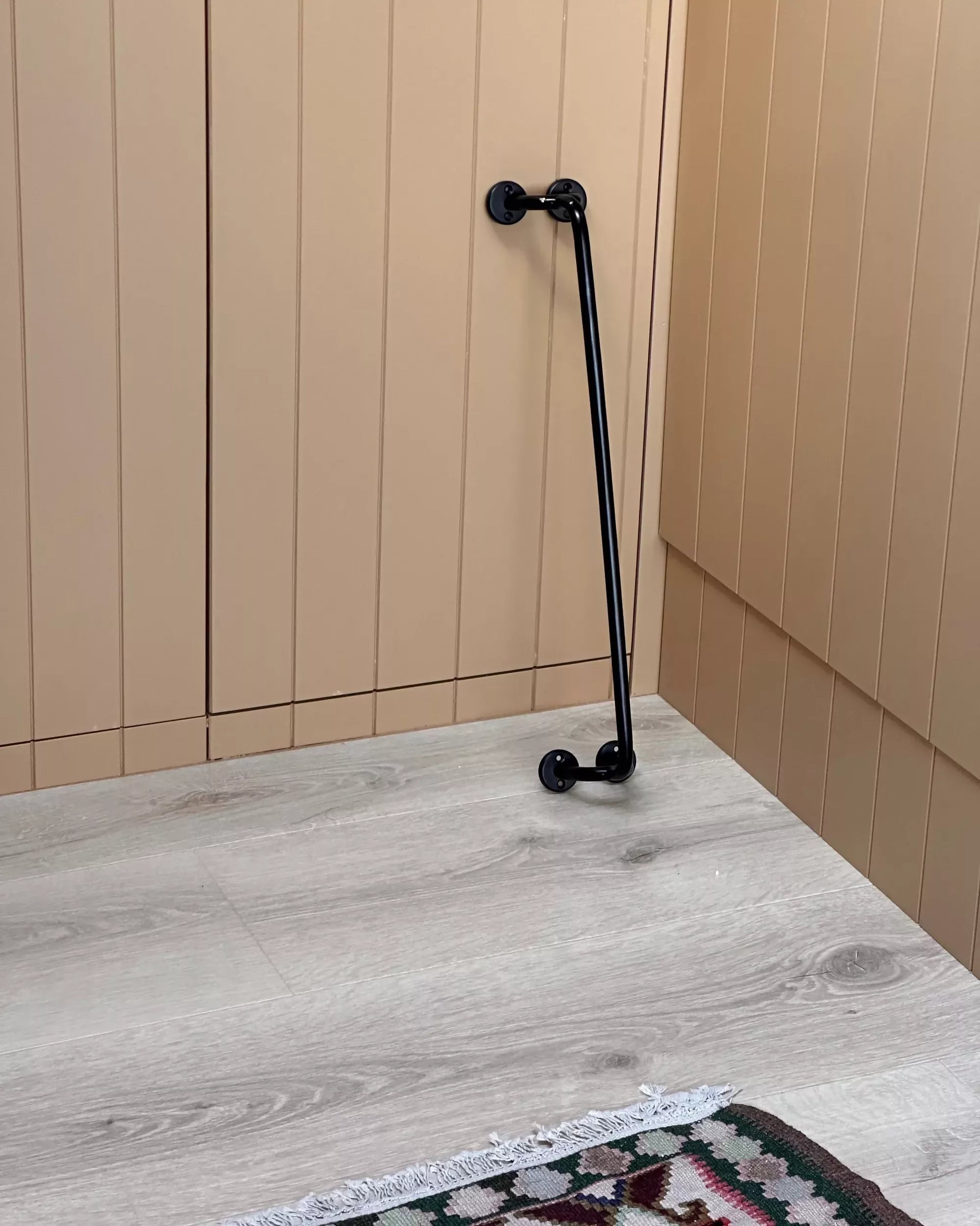 FAUNA TOWEL BAR BY MAHA ALAVI