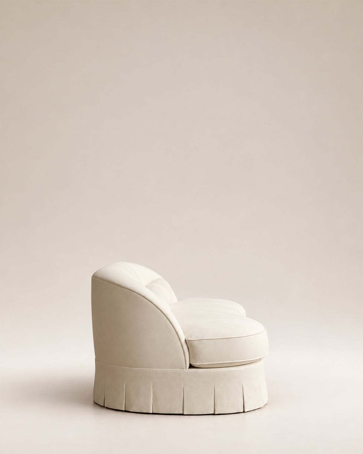 REIGN SOFA