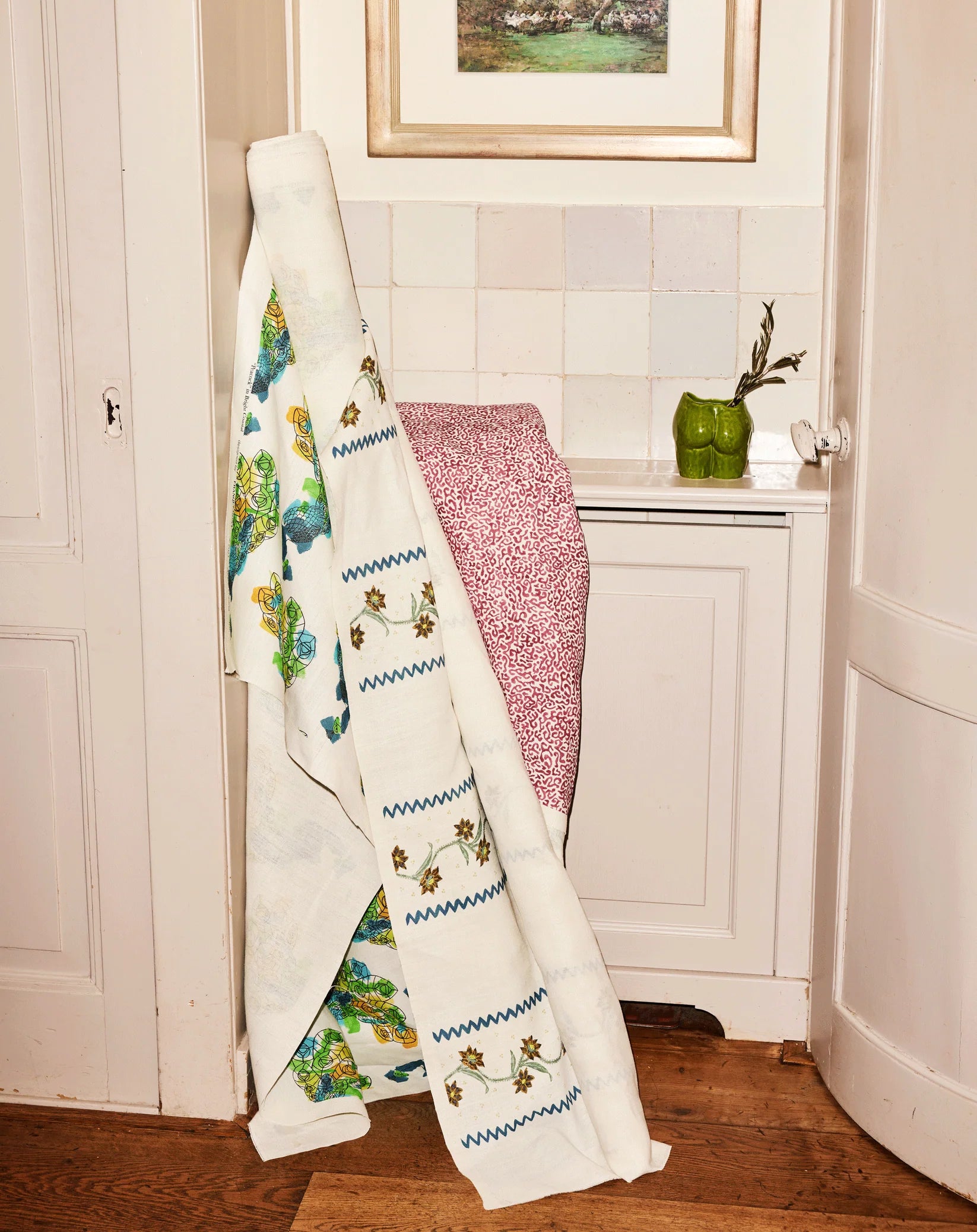 FRANQUEMONT FLORAL STRIPE, MIDNIGHT TRUFFLE FROM HAINES