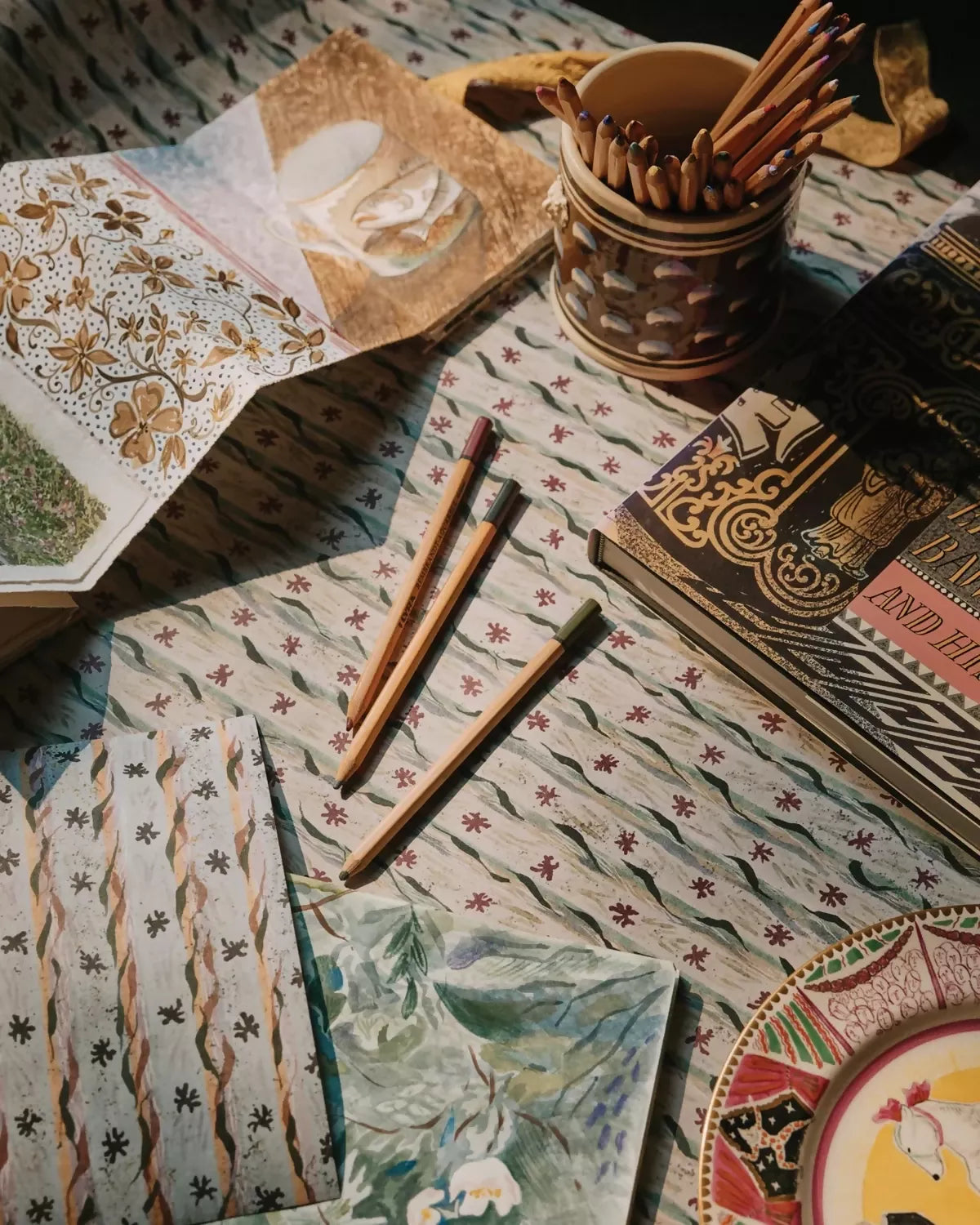 PERCIVAL PLUM WALLPAPER BY THE KENSINGTON PAPERIE