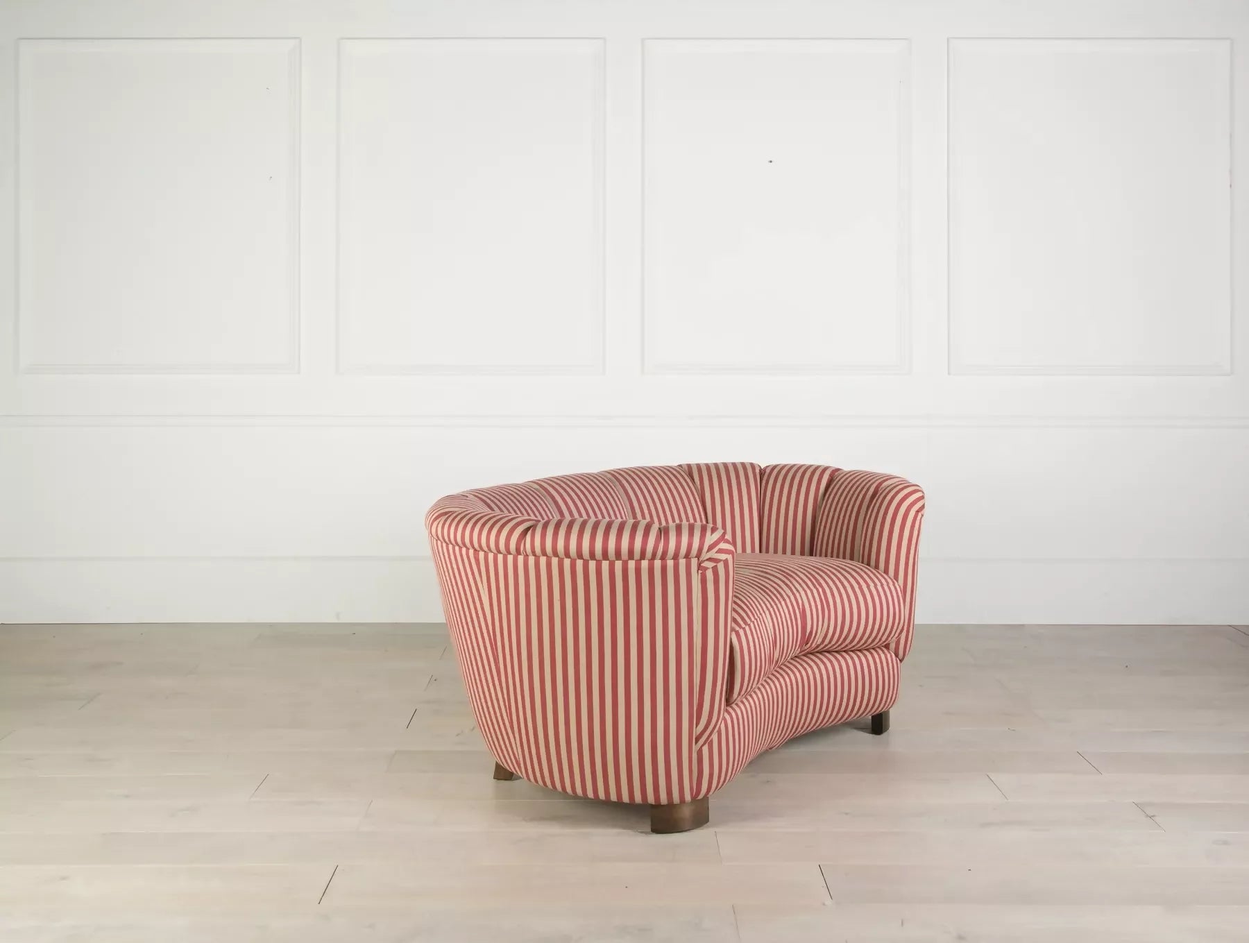 THE SOHO SOFA BY LORFORDS CONTEMPORARY