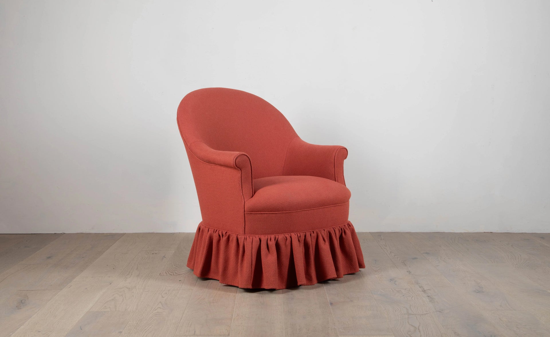 THE MARKHAM ARMCHAIR BY TODHUNTER EARLE FROM LORFORDS CONTEMPORARY