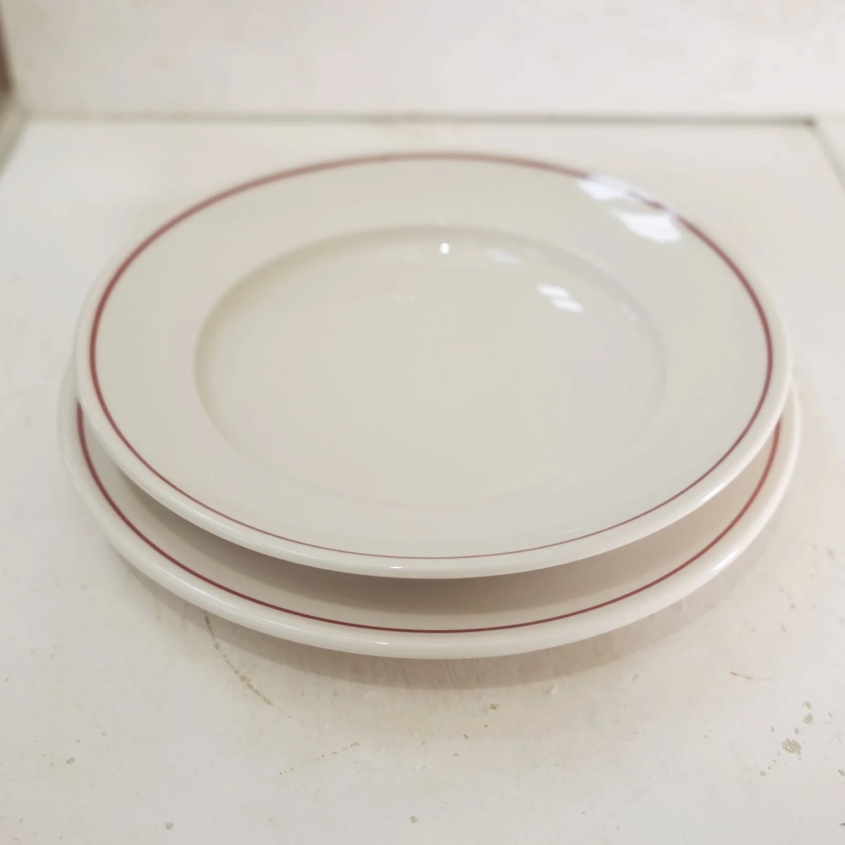 LARGE DINNER PLATE RHUBARB LINE, CLASSICAL PORCELAIN BY JOHN JULIAN