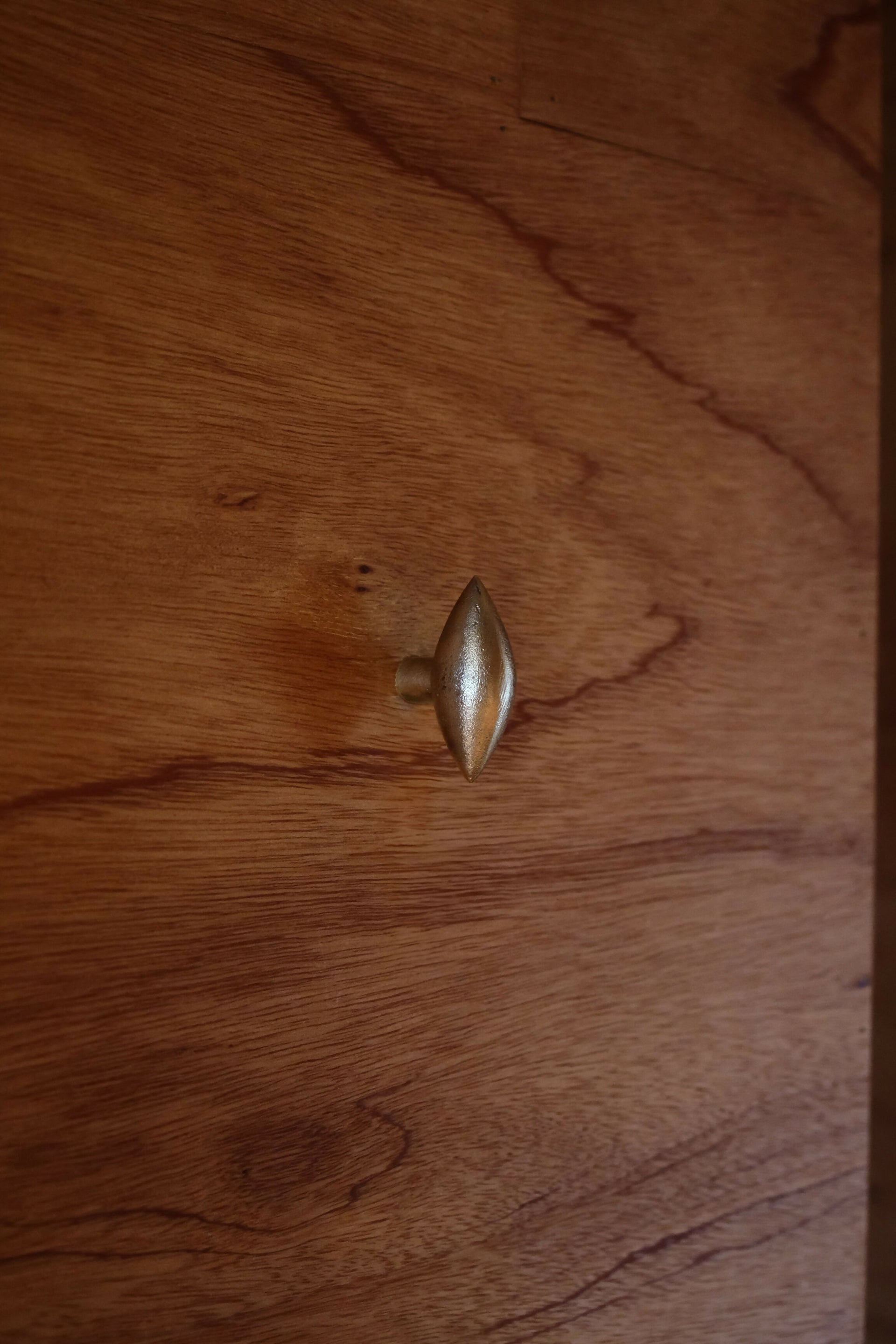 GOOD EYE KNOB/HOOK BY MAHA ALAVI