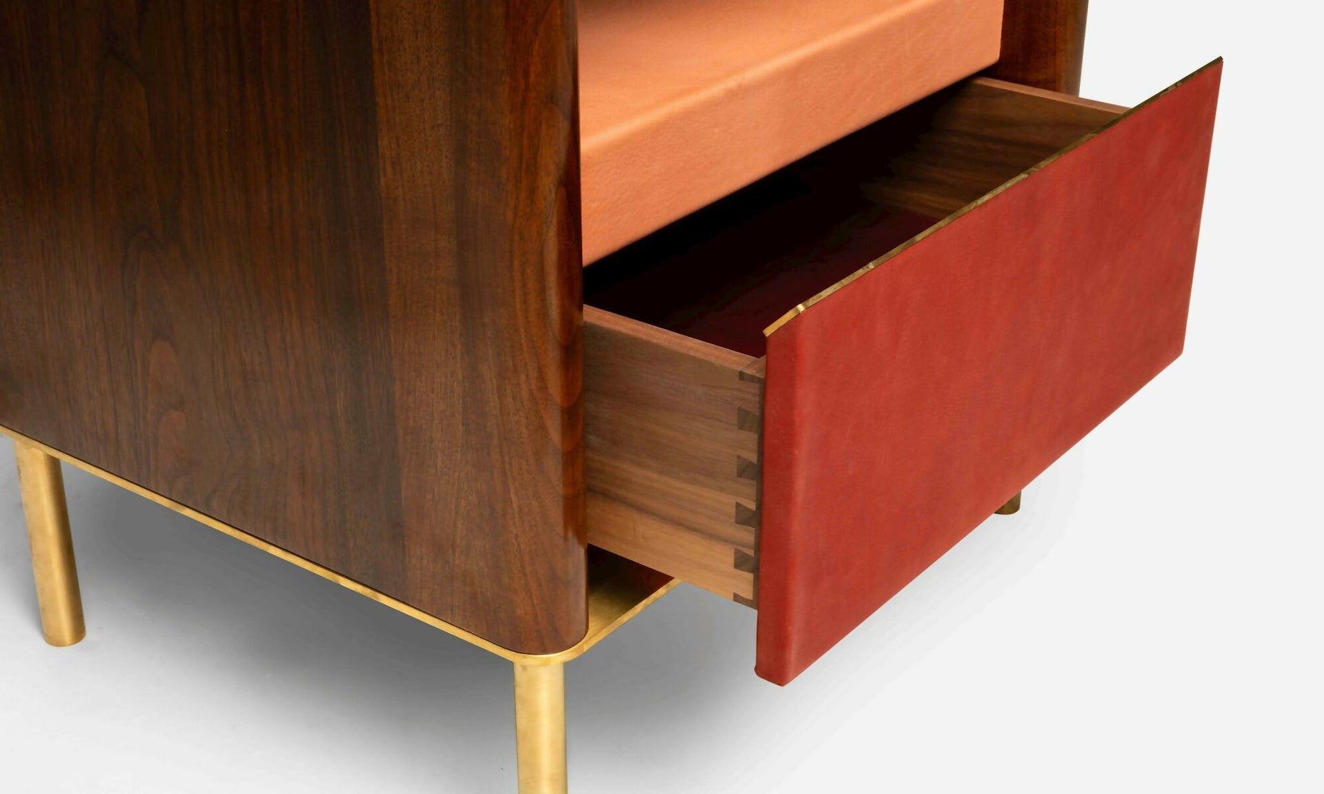 MARA SIDE TABLE BY ORIOR