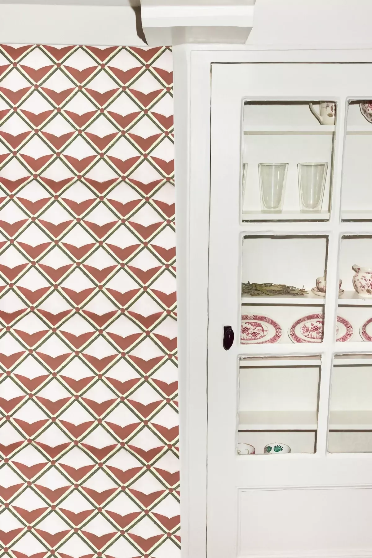 VERSTER OXBLOOD WALLPAPER BY FRANQUEMONT