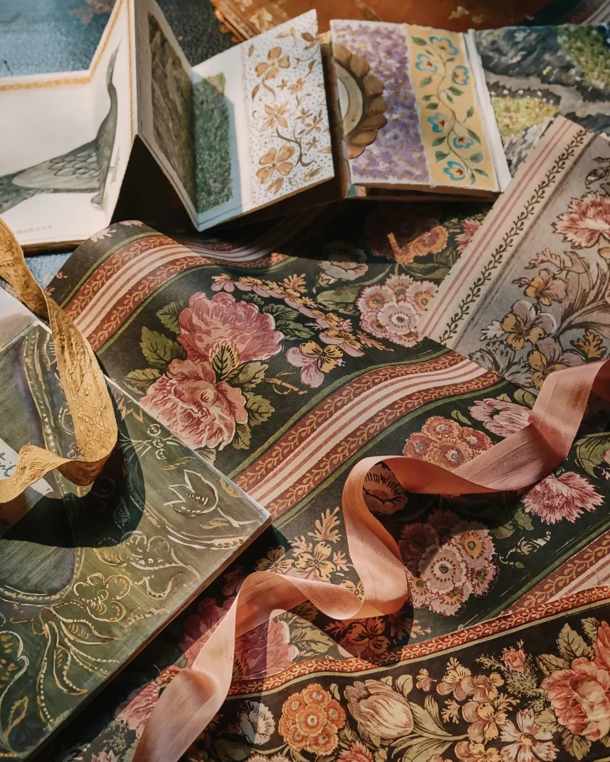 GERTRUDE DOVE WALLPAPER BY THE KENSINGTON PAPERIE