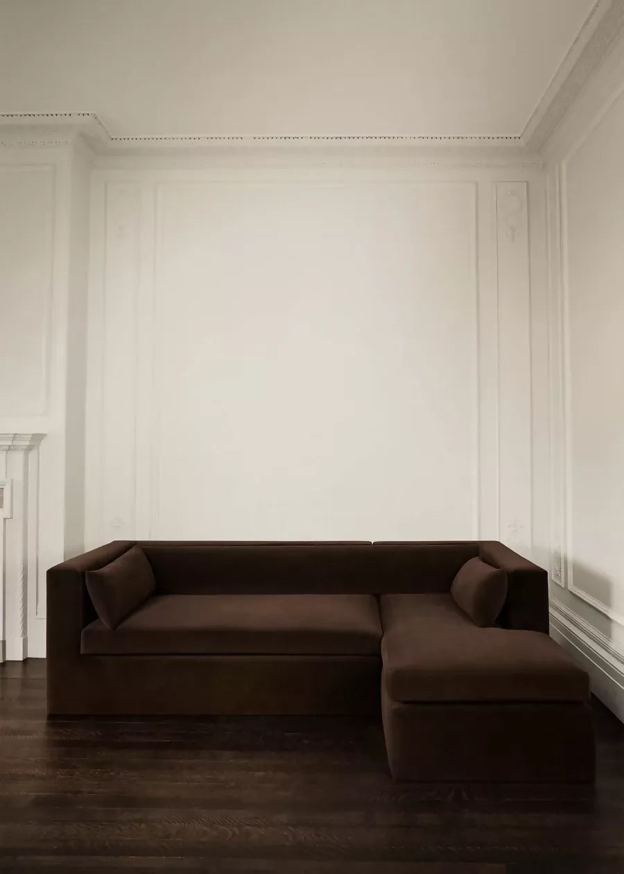 THE COURTNELL CORNER SOFA BY COLLECTION SEVEN