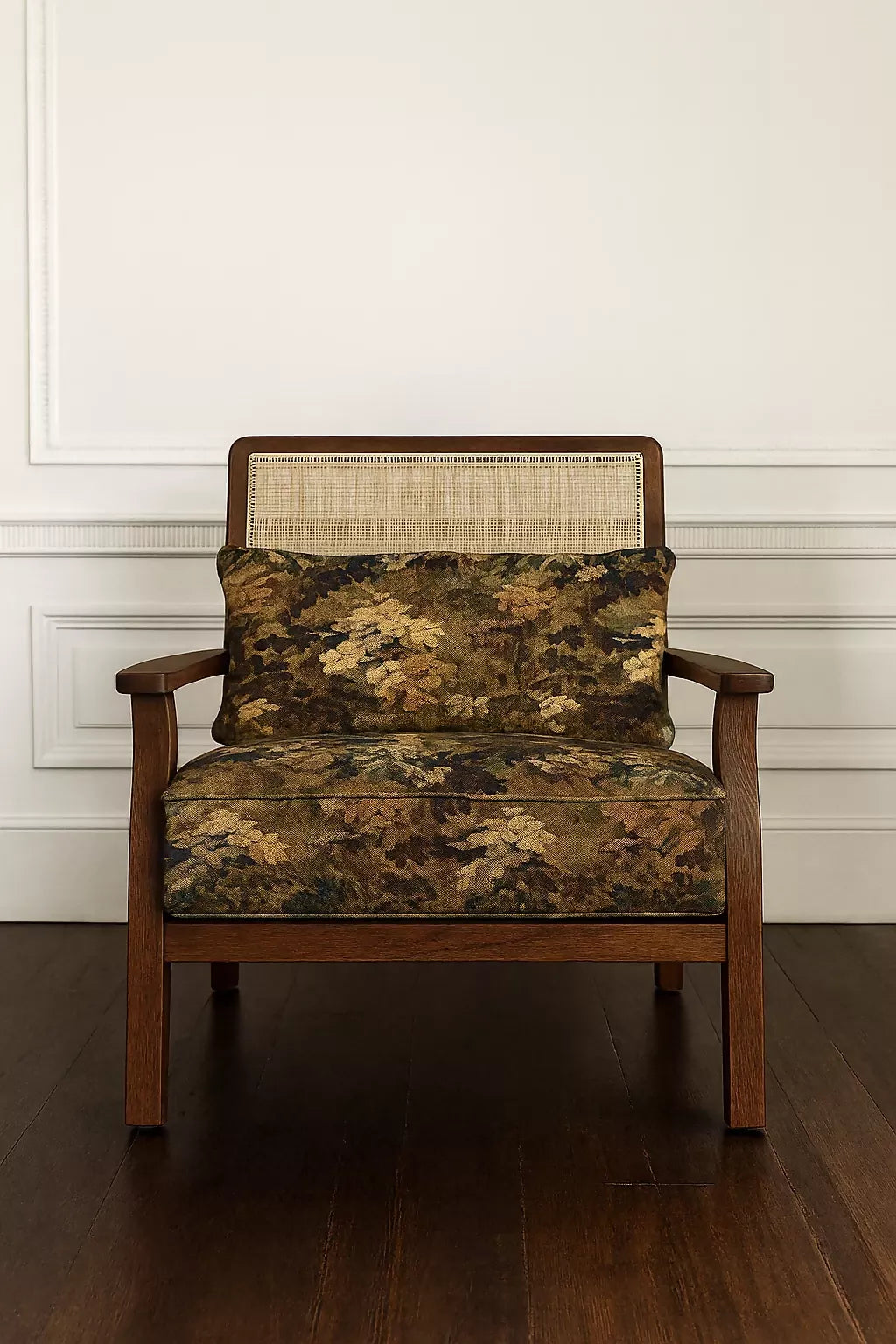THE HOLLAND CHAIR BY COLLECTION SEVEN