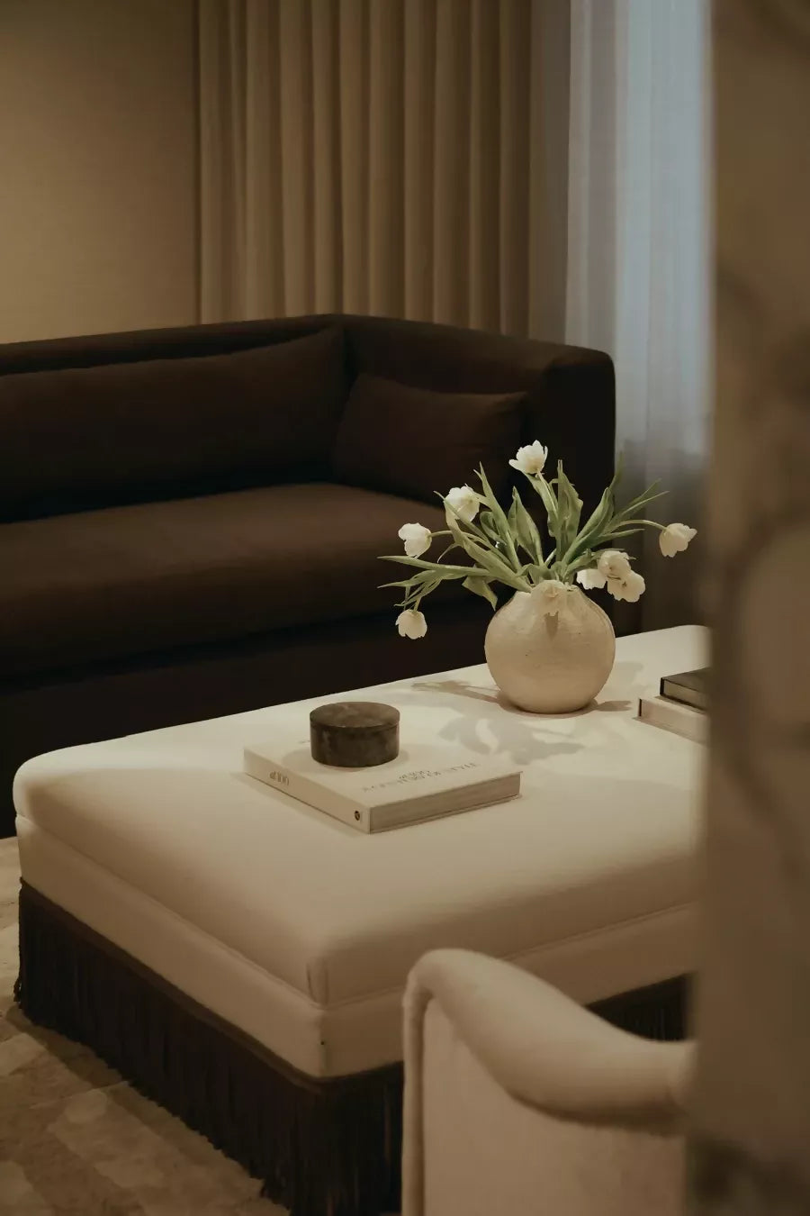 THE COURTNELL SOFA BY COLLECTION SEVEN
