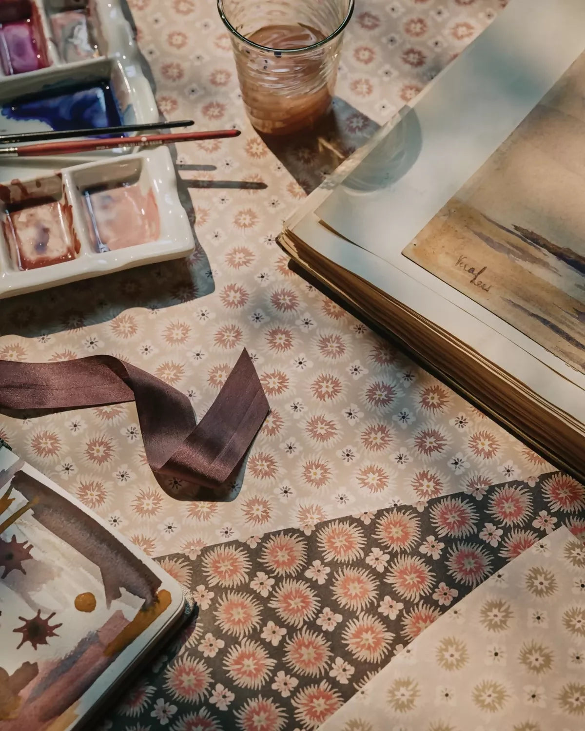 URCHIN VIOLET WALLPAPER BY THE KENSINGTON PAPERIE