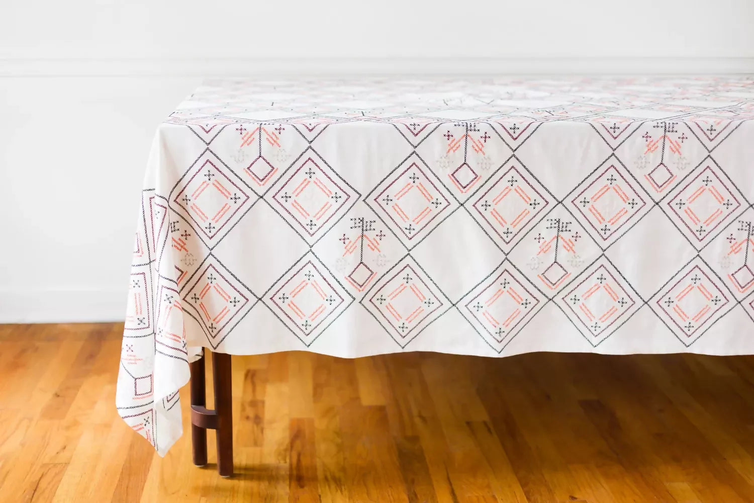 LEINI TABLECLOTH BY OTEA TEXTILES