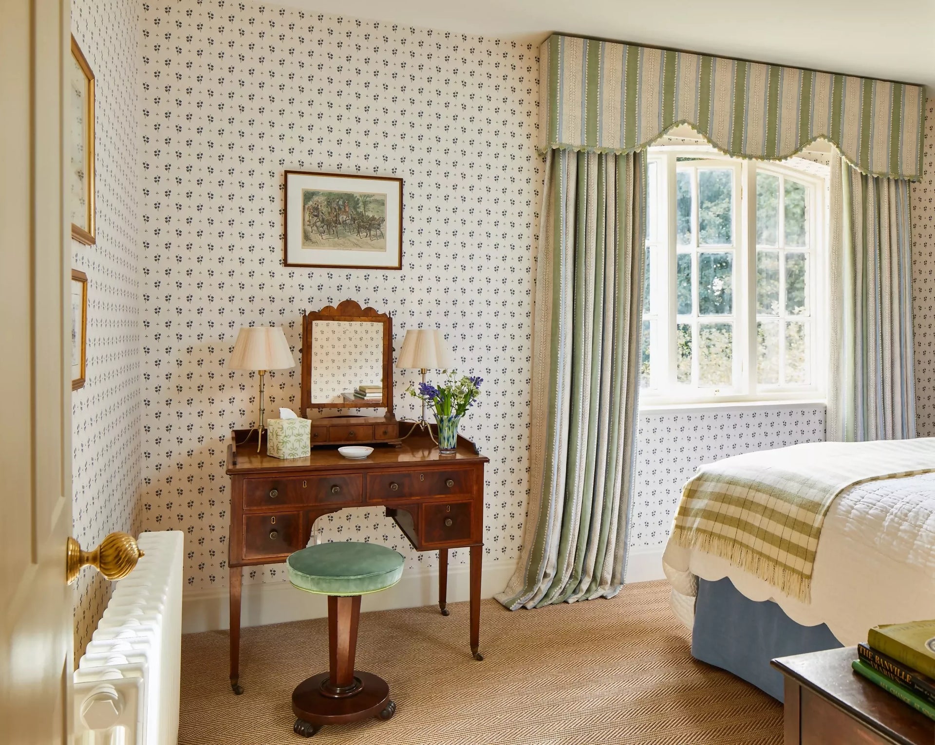 HAREBELL WALLPAPER BY THE CL COLLECTION