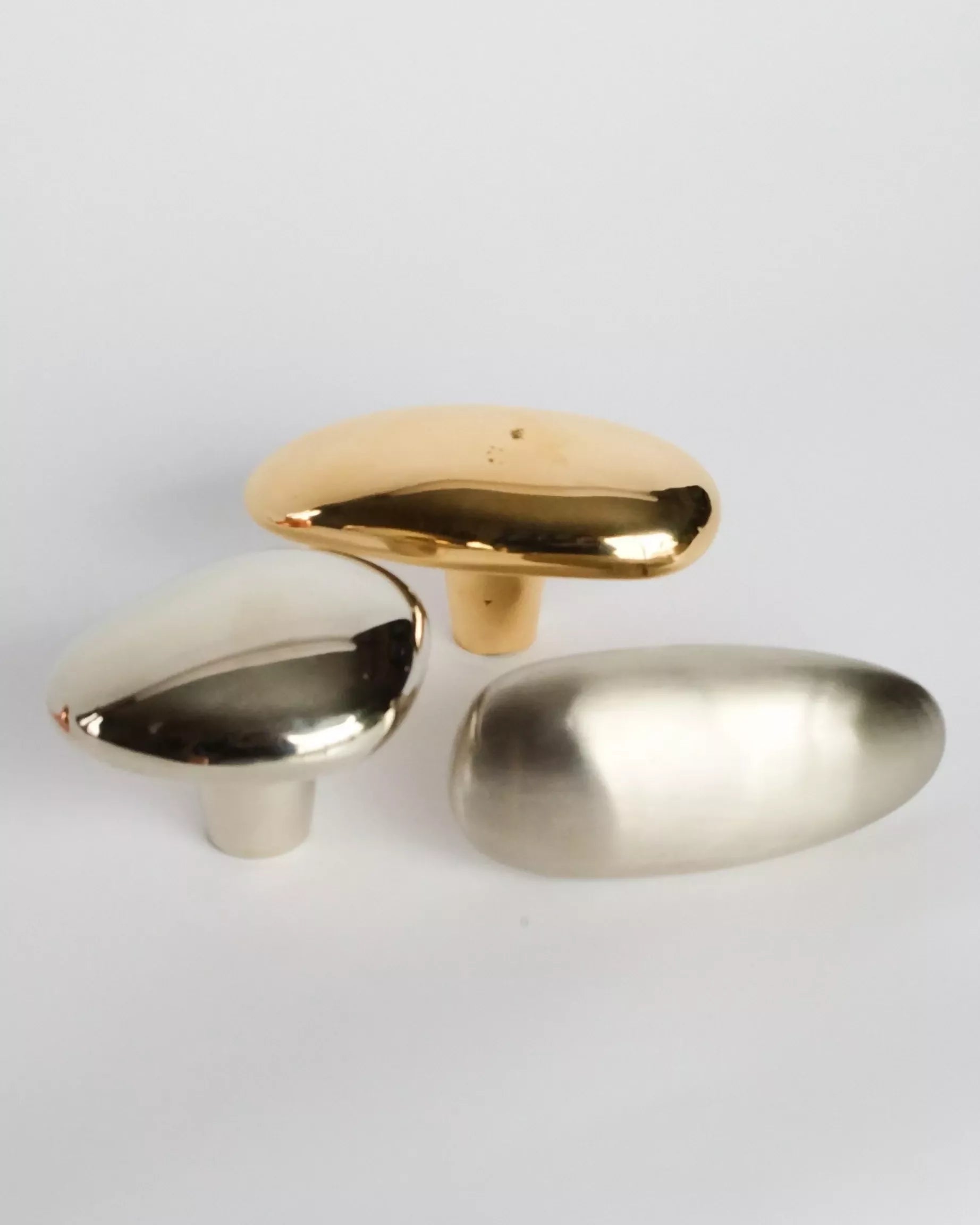 MOMI KNOB/HOOK LONG BY MAHA ALAVI