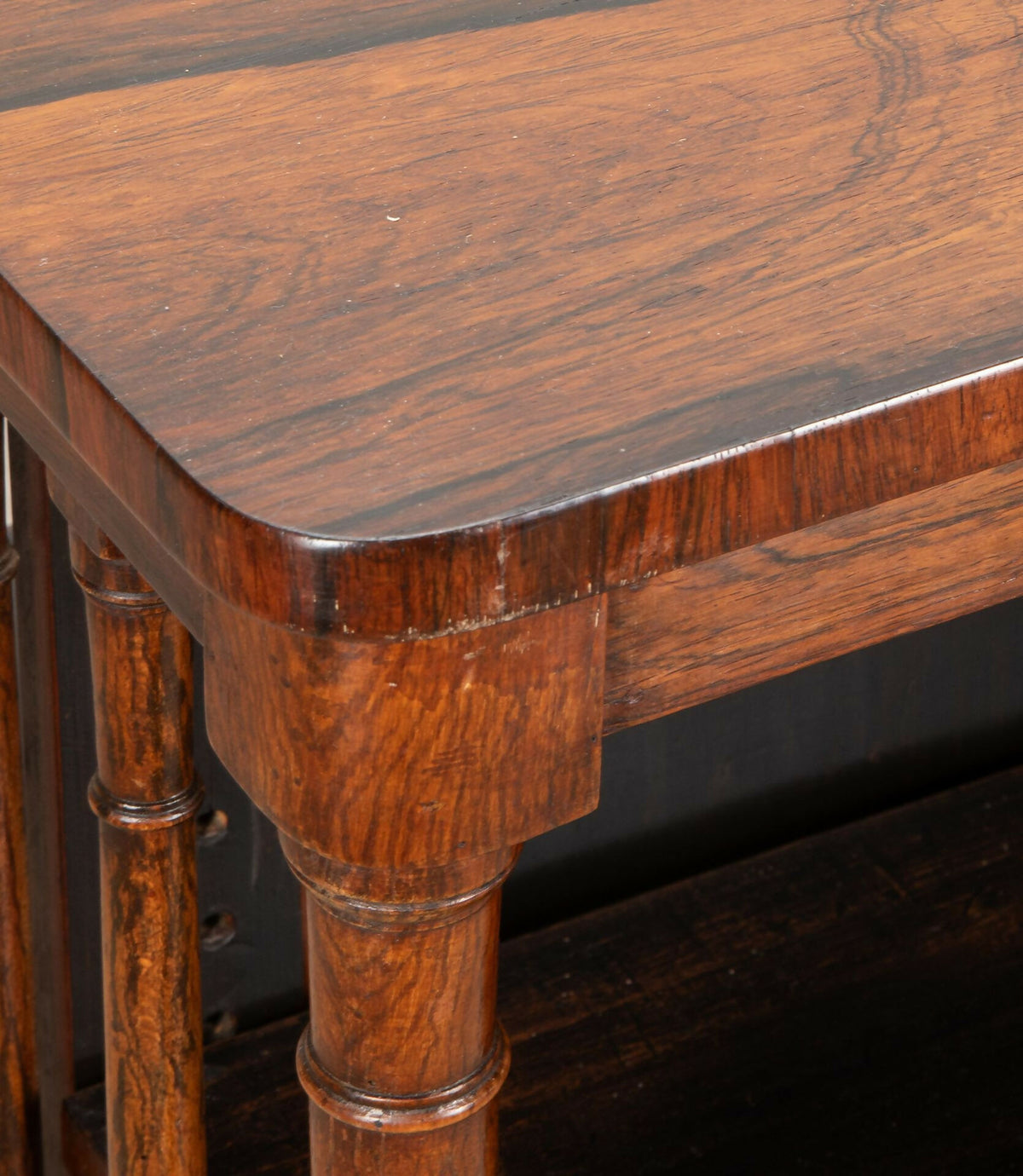 19TH CENTURY REGENCY ROSEWOOD DOUBLE SIDED BOOKCASE