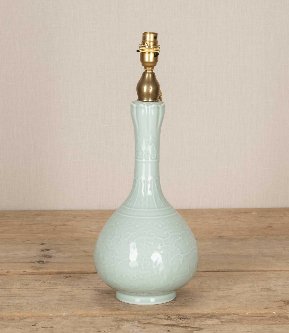 LARGE EARLY 20TH CENTURY CHINESE CELADON VASE TABLE LAMP