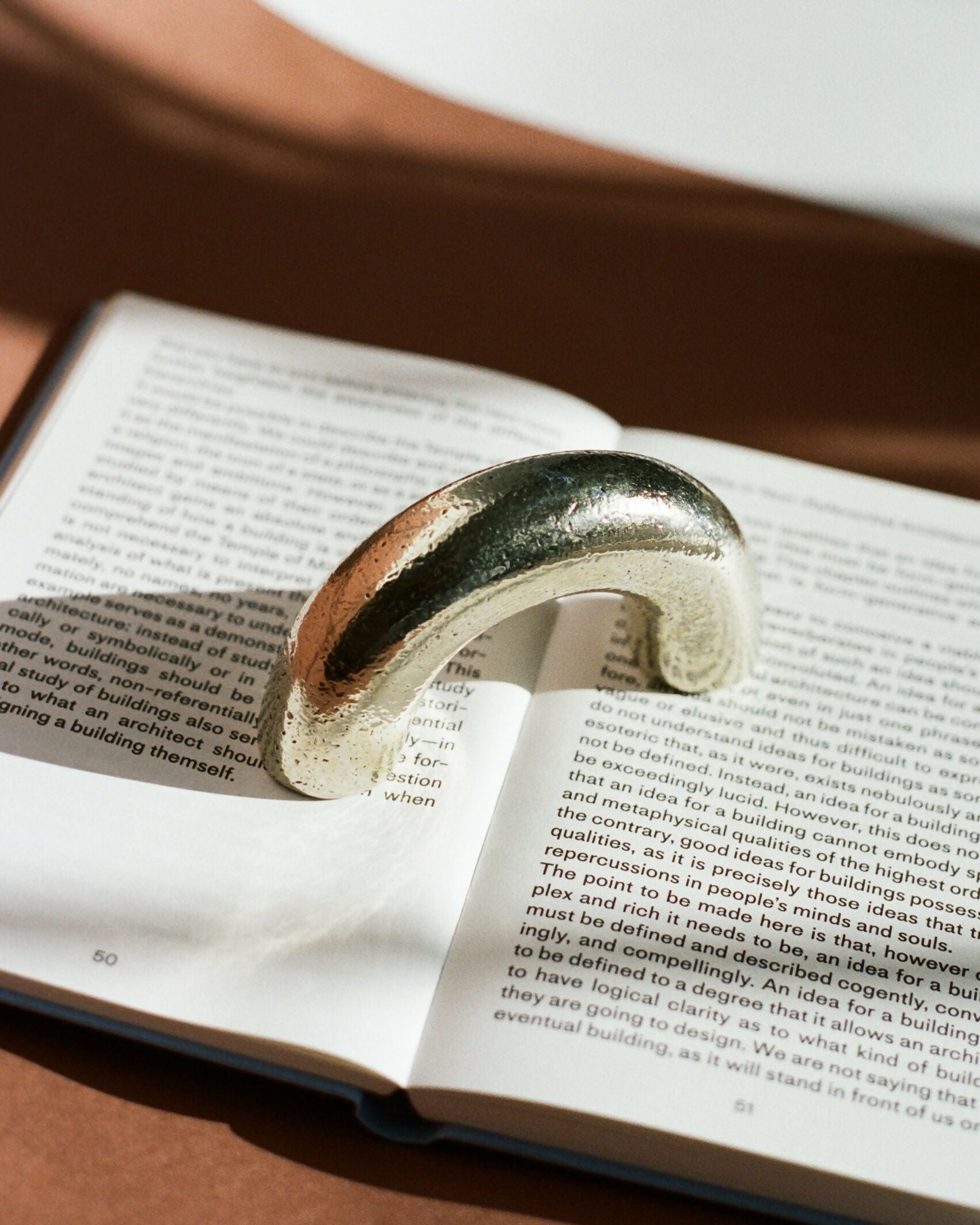 CERCLE PULL THICK BY MAHA ALAVI