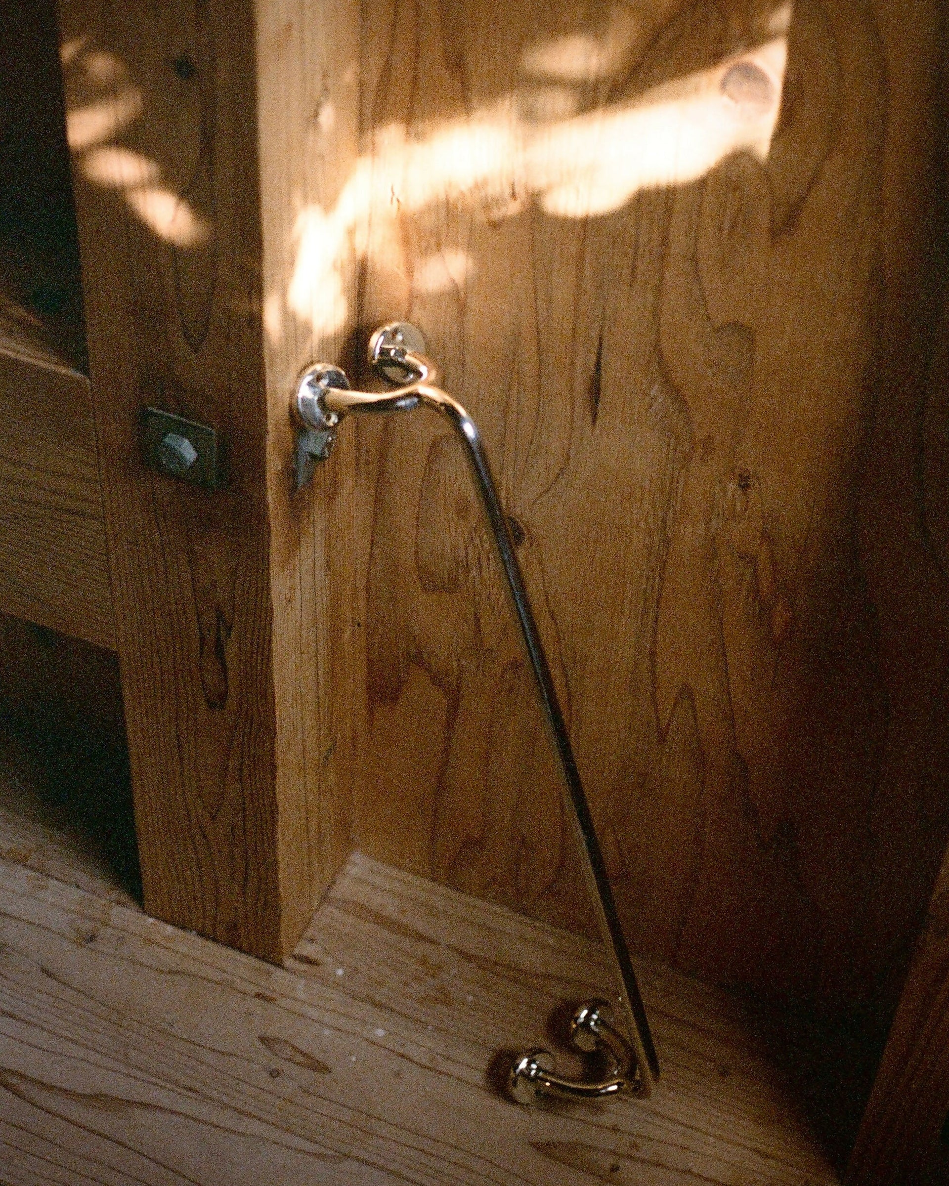 FAUNA TOWEL BAR BY MAHA ALAVI