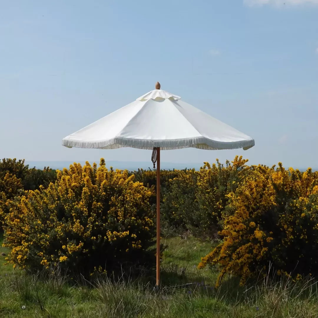 LAMPSHADE PARASOL IN DOUBLE CREAM BY PLIA PARASOLS