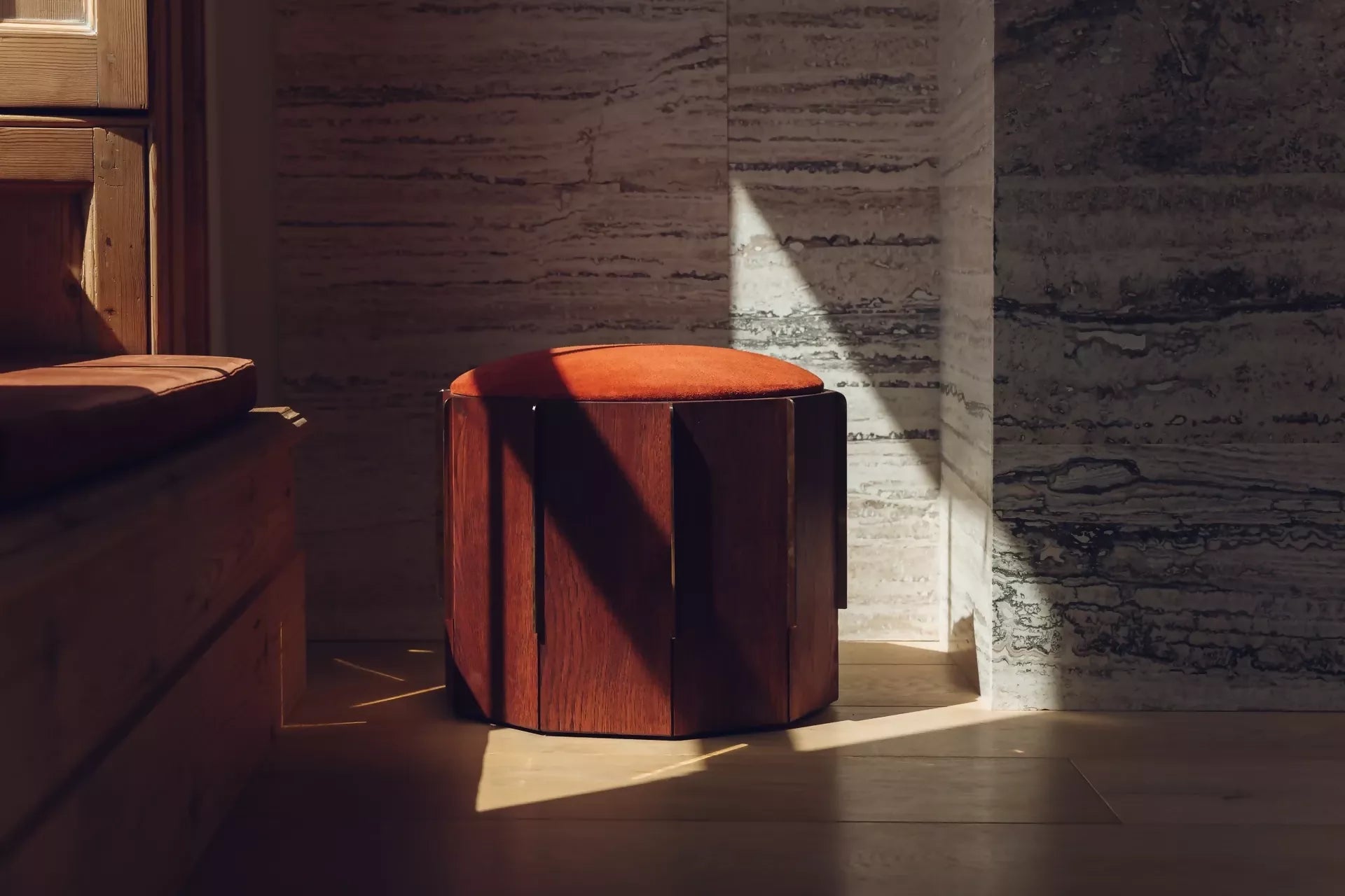 (NEW) SPLINE FOOTSTOOL (480) BY GALVIN BROTHERS