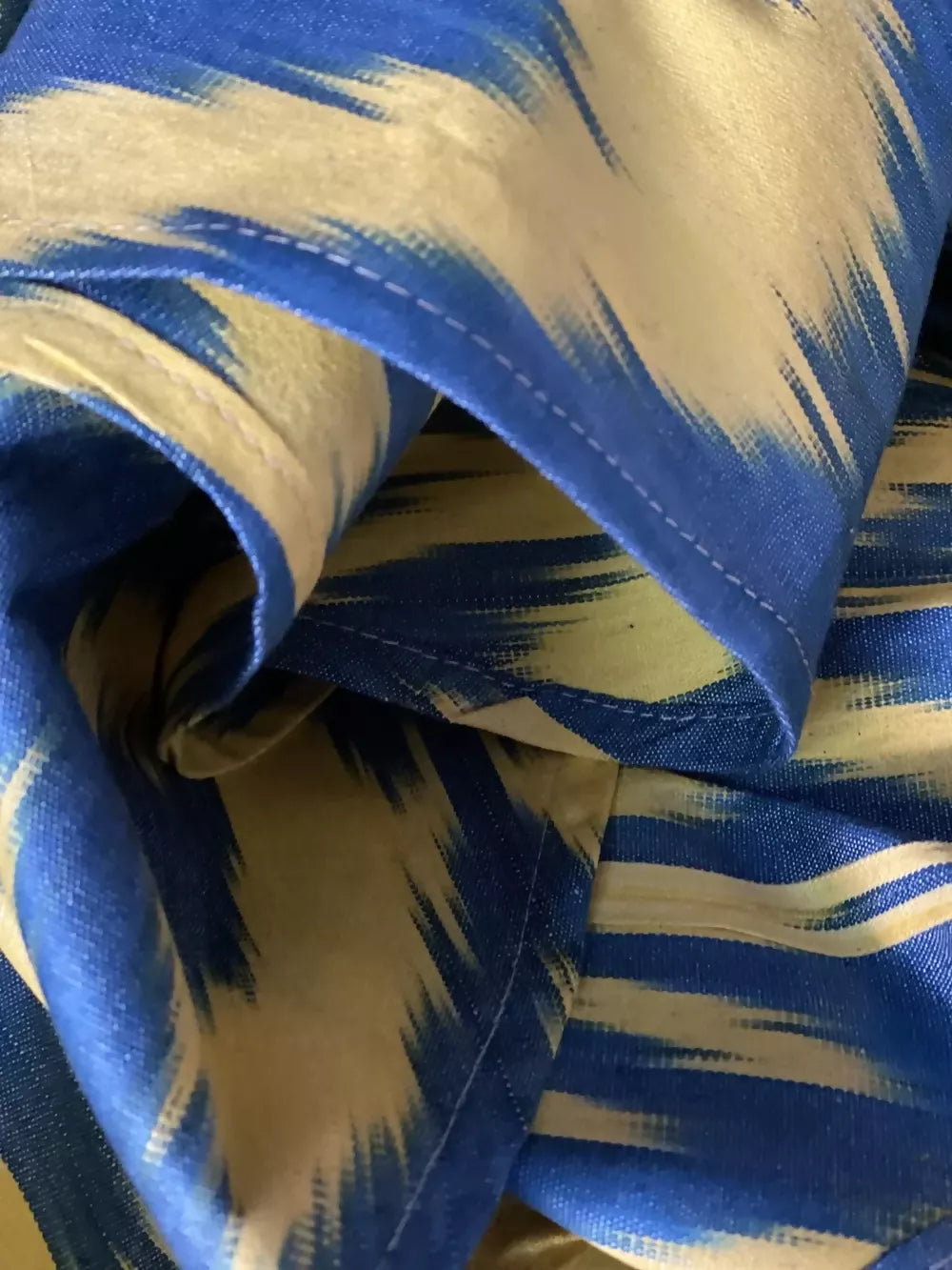 HANDMADE TURKISH IKAT ROUND TABLECLOTH (BLUE AND YELLOW)