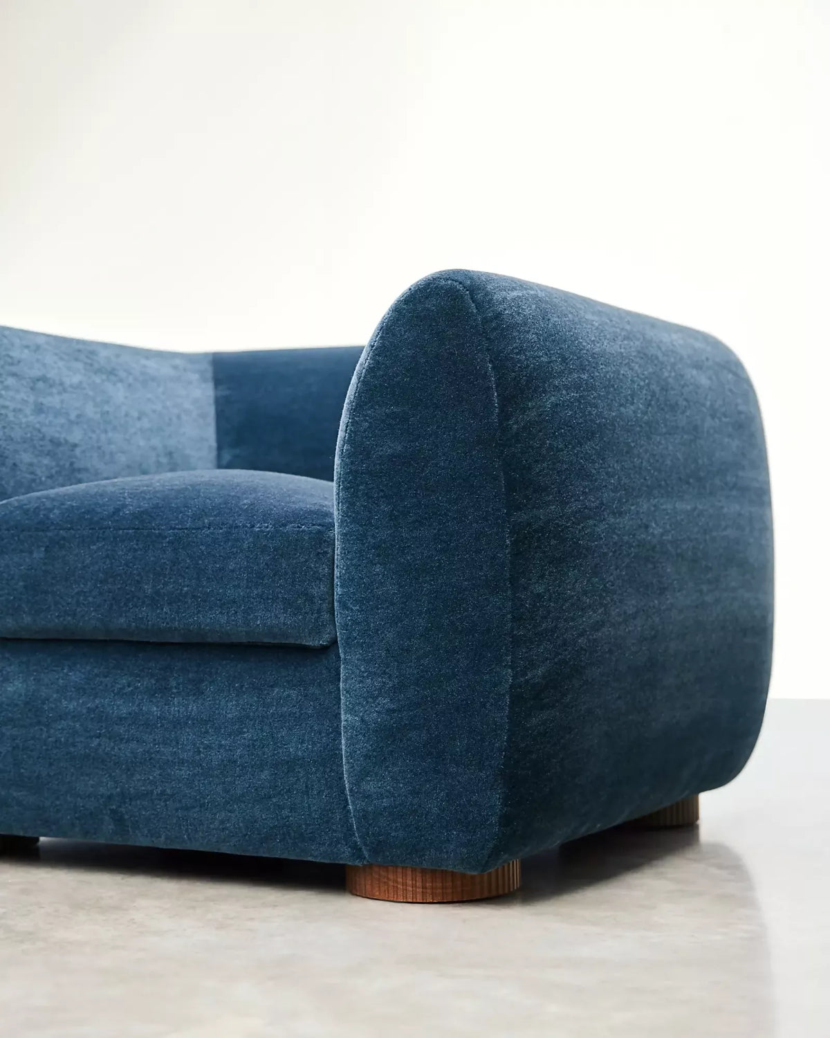 SENNEN ARMCHAIR