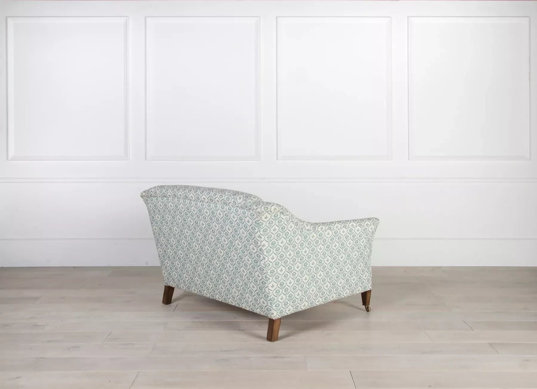 ELMSTEAD LOVESEAT BY LORFORDS CONTEMPORARY