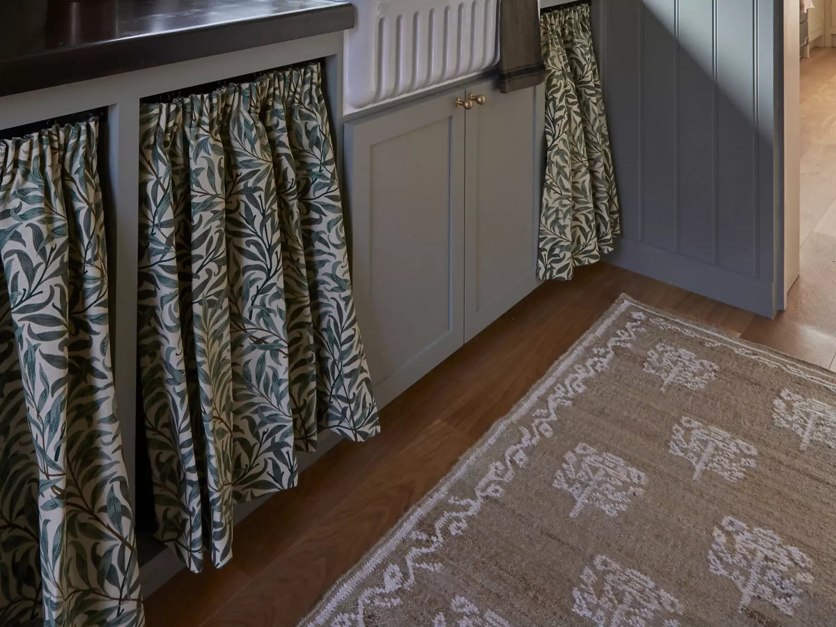 POPPIES RUG NATURAL AND WHITE BY TROVE BY STUDIO DUGGAN