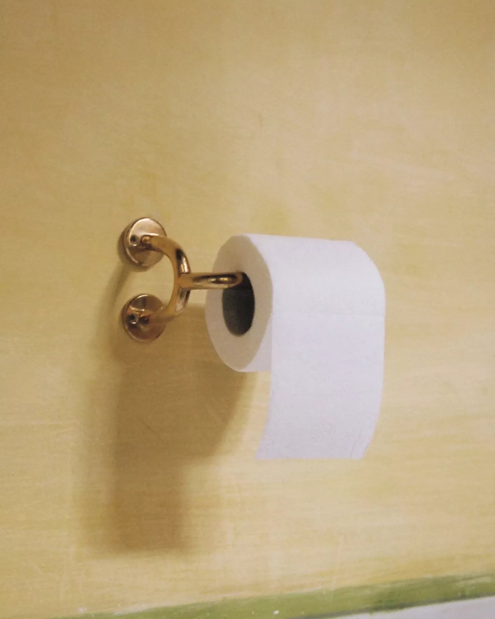 FAUNA ROLL HOLDER BY MAHA ALAVI