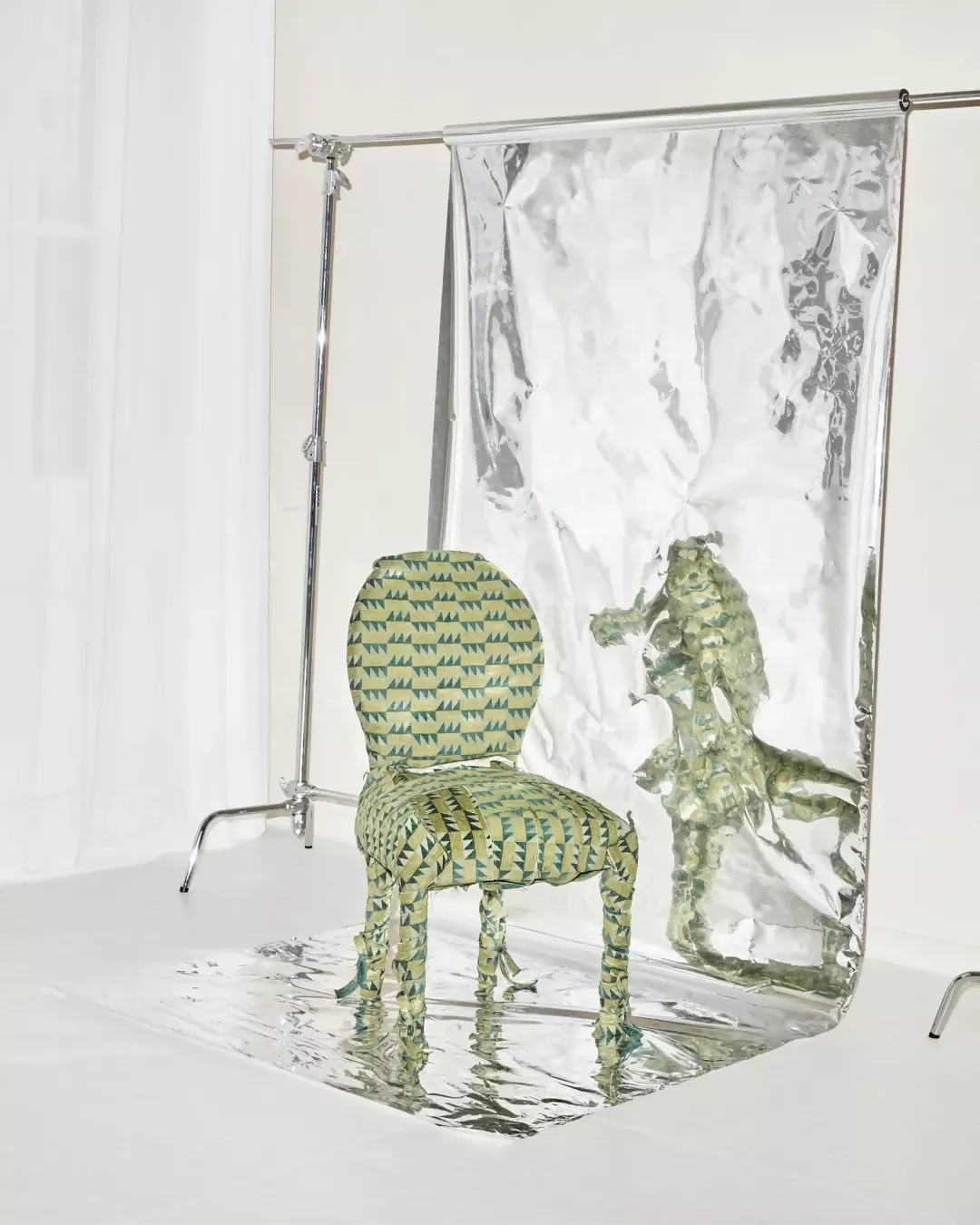 VAN HOVEN IN LAUREL BY FRANQUEMONT