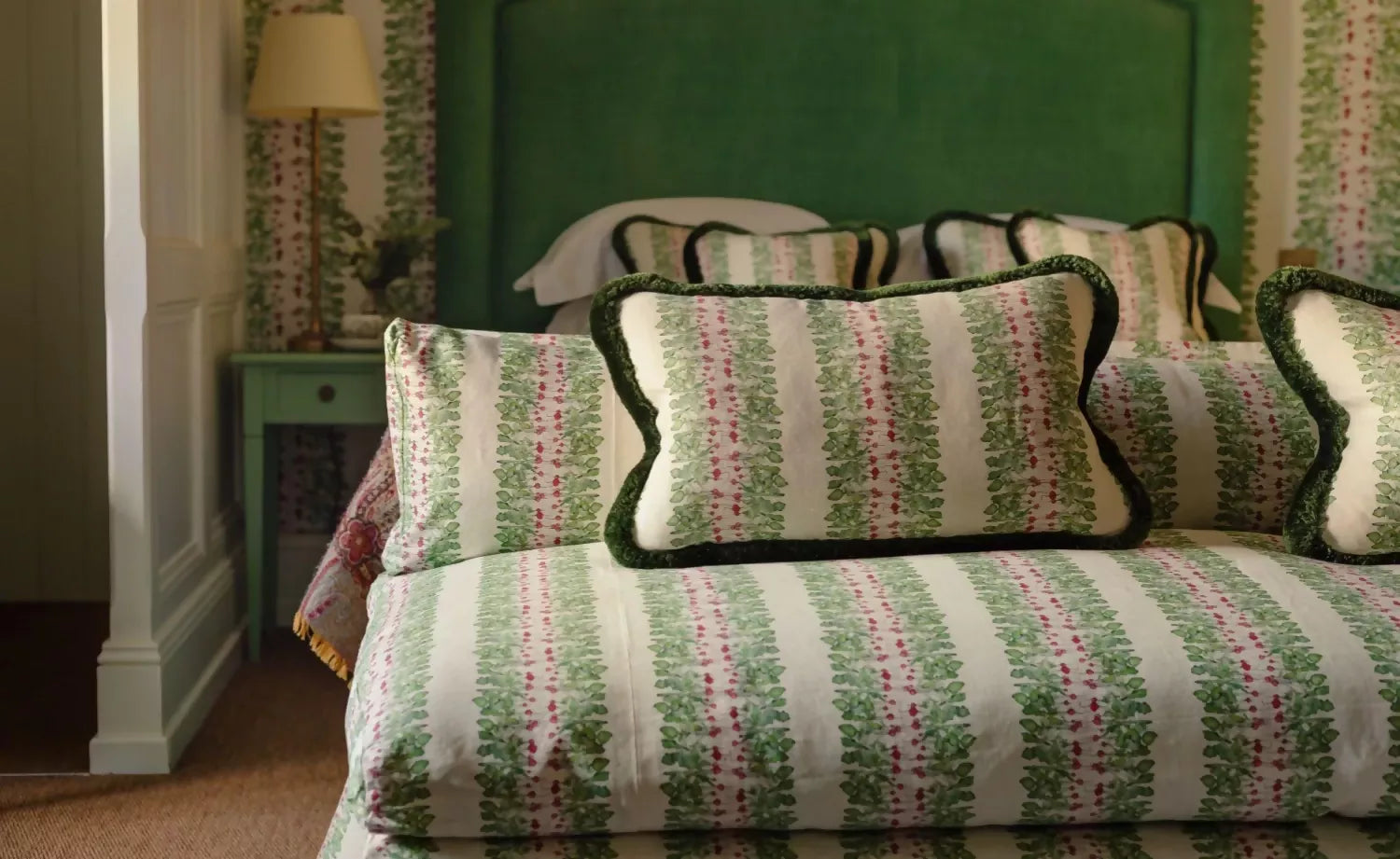 THYME SLIPPER SOFA IN RADISH | THYME & BERTIOLI BY LORFORDS CONTEMPORARY