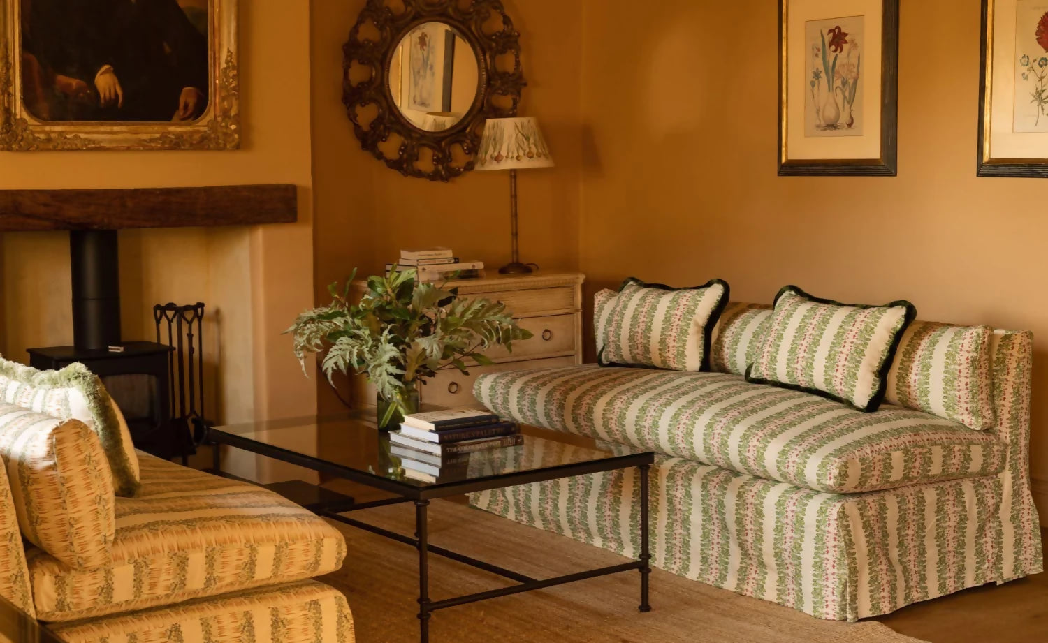 THYME SLIPPER SOFA IN RADISH | THYME & BERTIOLI BY LORFORDS CONTEMPORARY